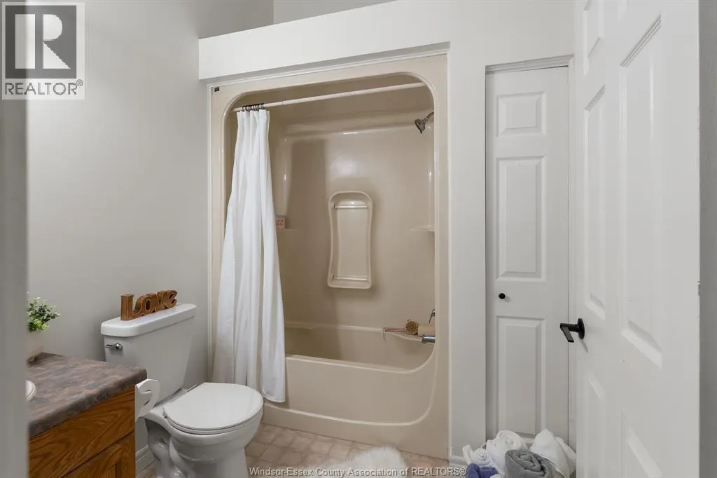 341 Rockport LANE