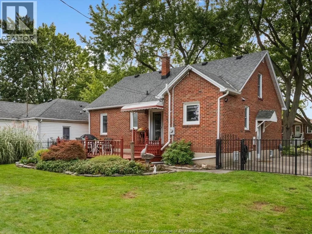 2566 Tourangeau ROAD