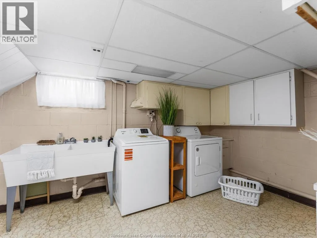 2566 Tourangeau ROAD