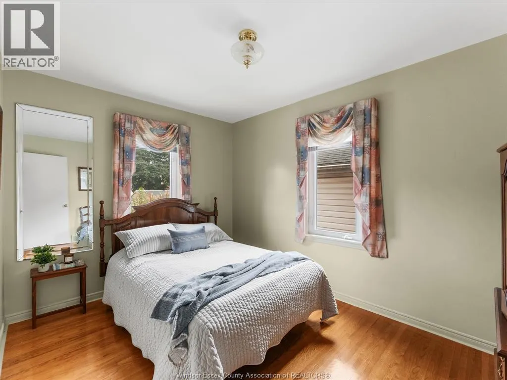 2566 Tourangeau ROAD