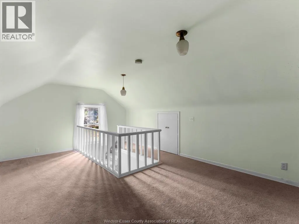 2566 Tourangeau ROAD