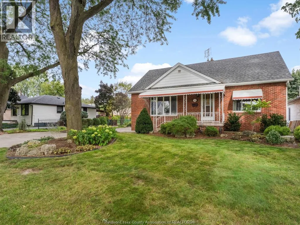 2566 Tourangeau ROAD