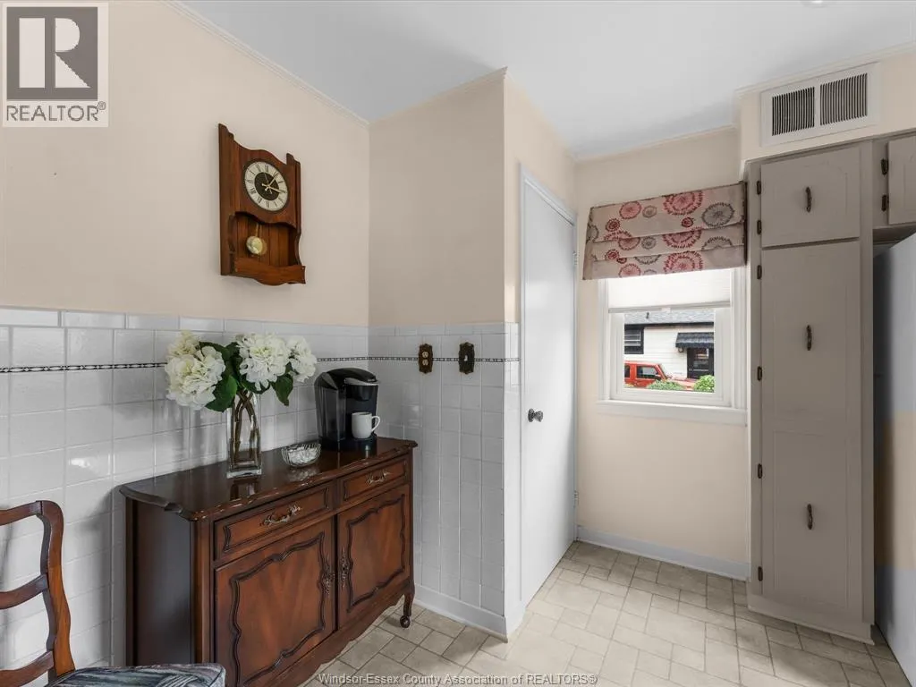 2566 Tourangeau ROAD