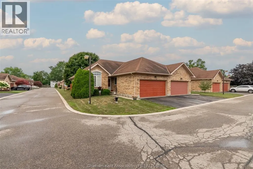 154 Semenyn AVENUE Unit# 24