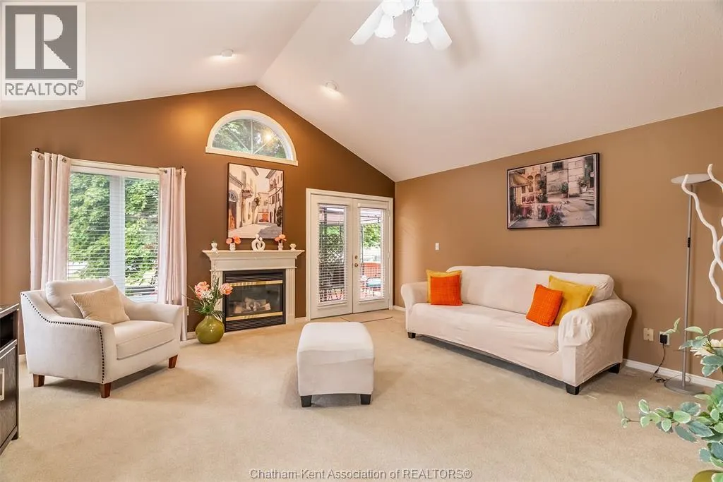 154 Semenyn AVENUE Unit# 24