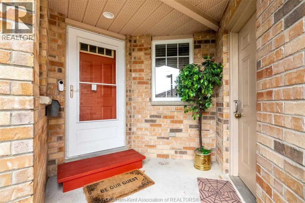 154 Semenyn AVENUE Unit# 24