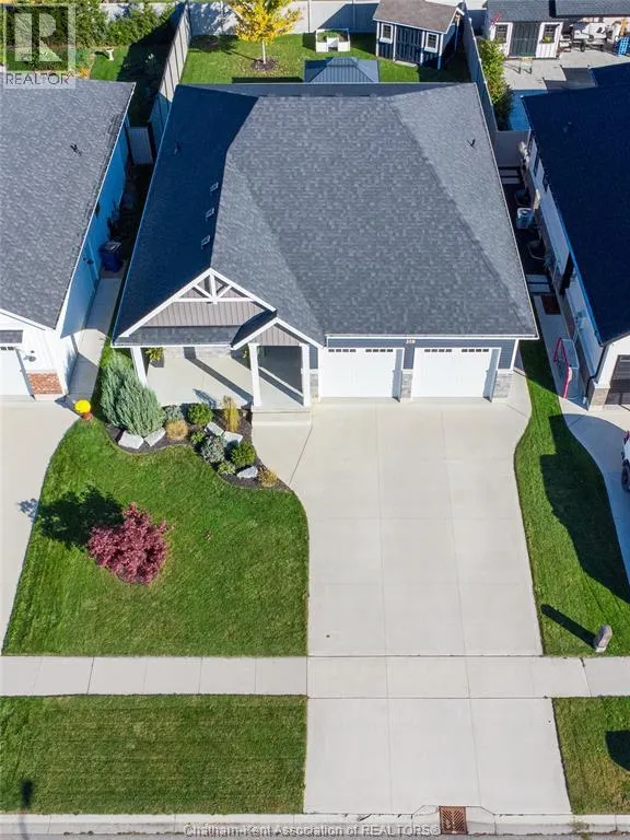 308 DAVIES STREET East