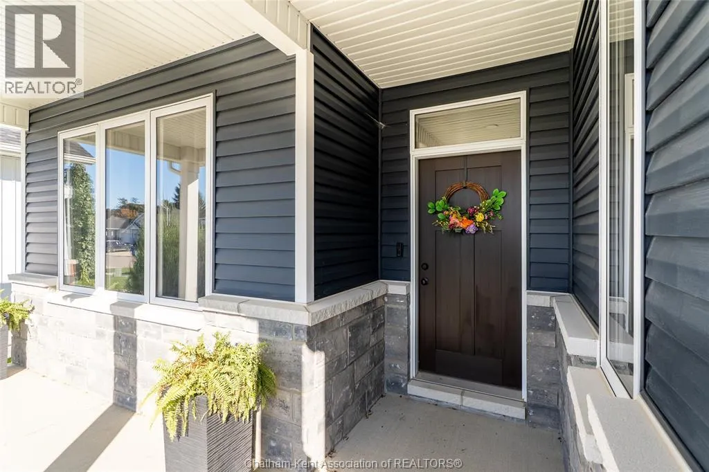 308 DAVIES STREET East