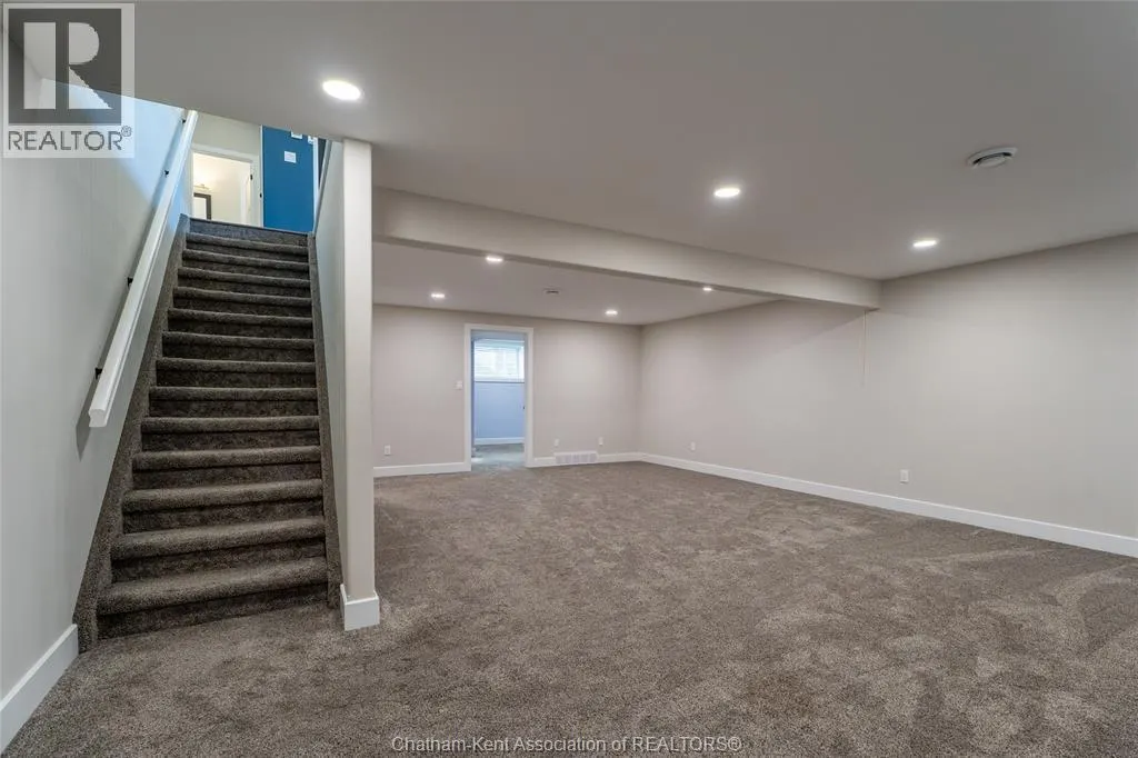 308 DAVIES STREET East
