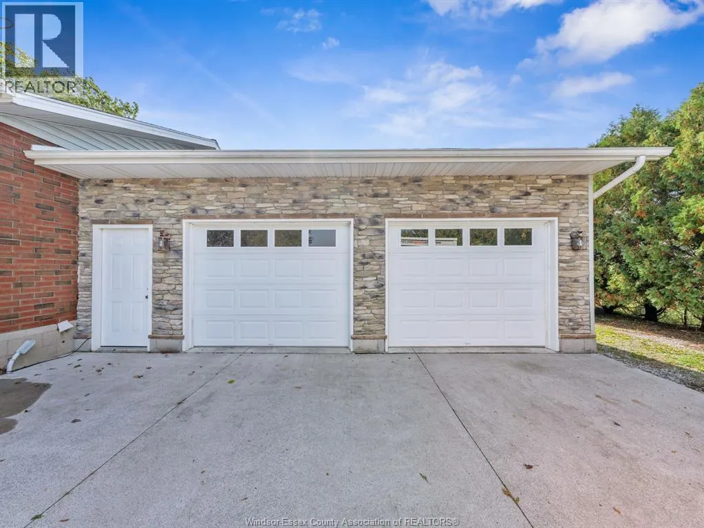 920 Essex Road 14