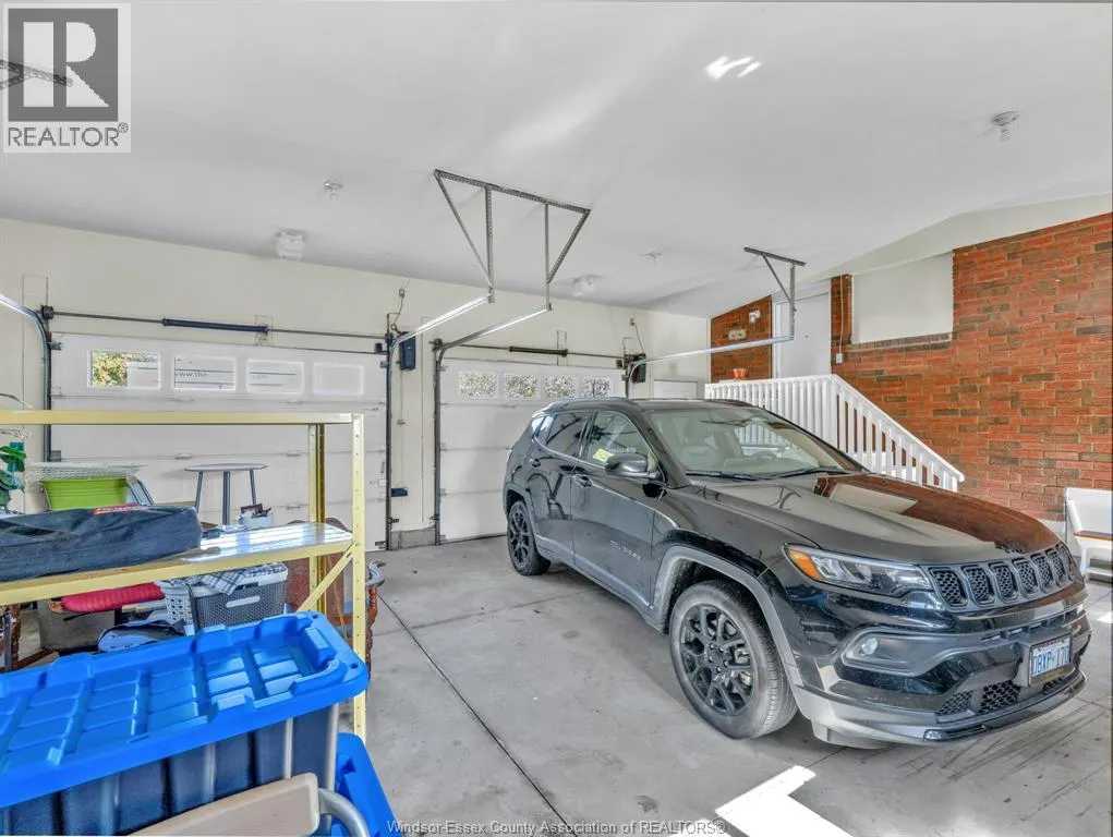 920 Essex Road 14