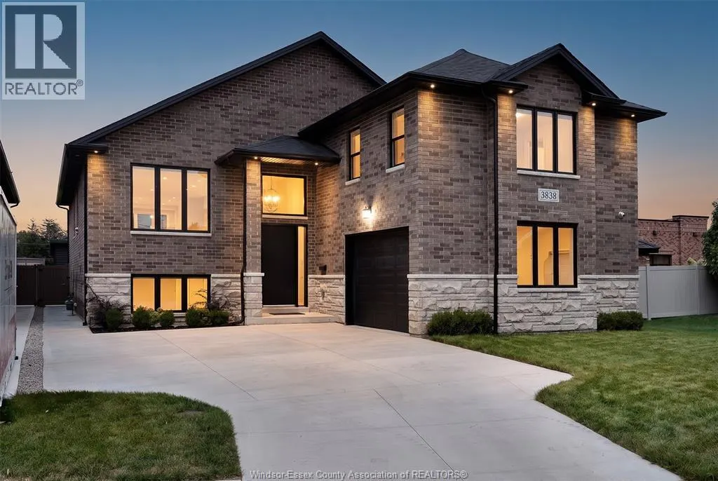 3838 RONALD AVE