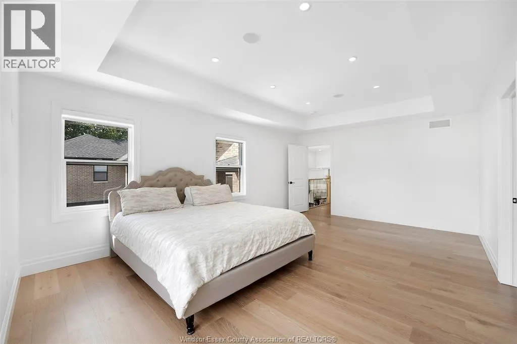 3838 RONALD AVE