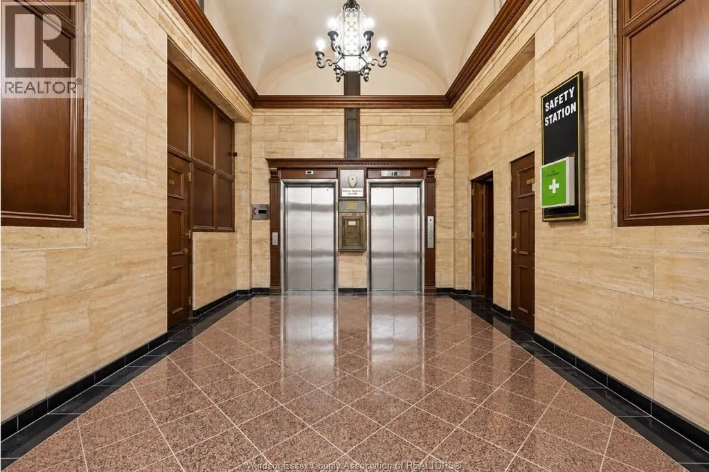 267 PELISSIER STREET Unit# 501