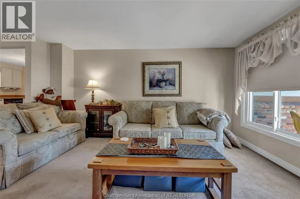 5 ROYAL CRESCENT