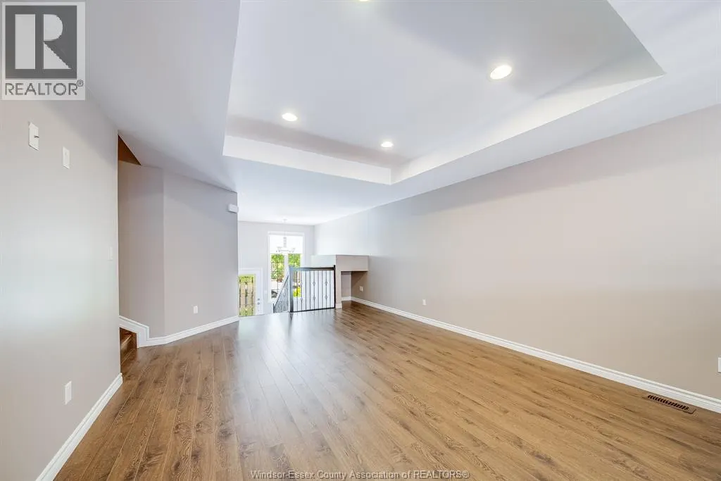 11916 BOULDER CRESCENT