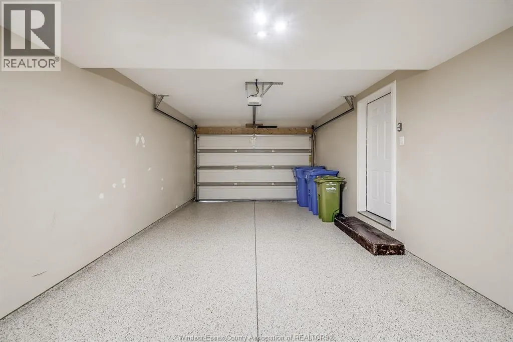 11916 BOULDER CRESCENT