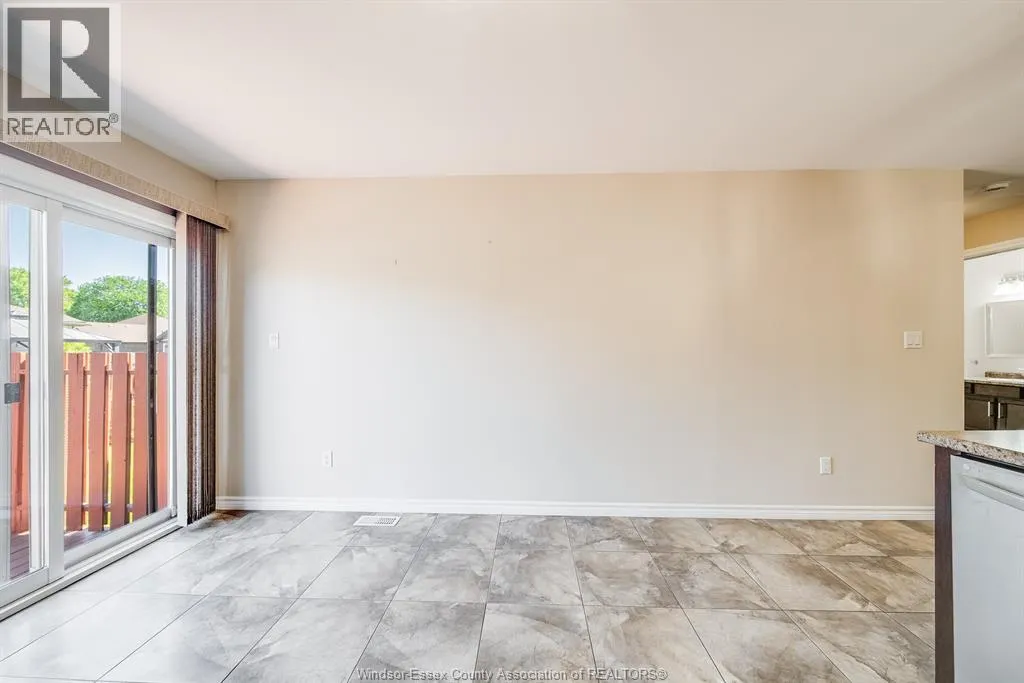 11916 BOULDER CRESCENT