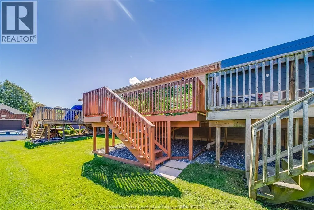 11916 BOULDER CRESCENT