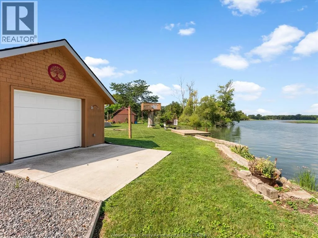 1122 Heritage ROAD
