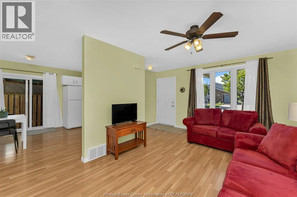 3378 CANDLEWOOD CRESCENT