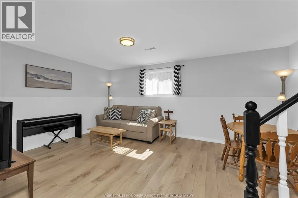 3378 CANDLEWOOD CRESCENT