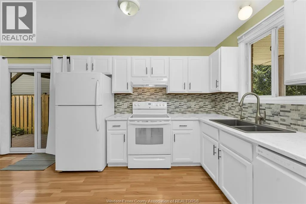 3378 CANDLEWOOD CRESCENT
