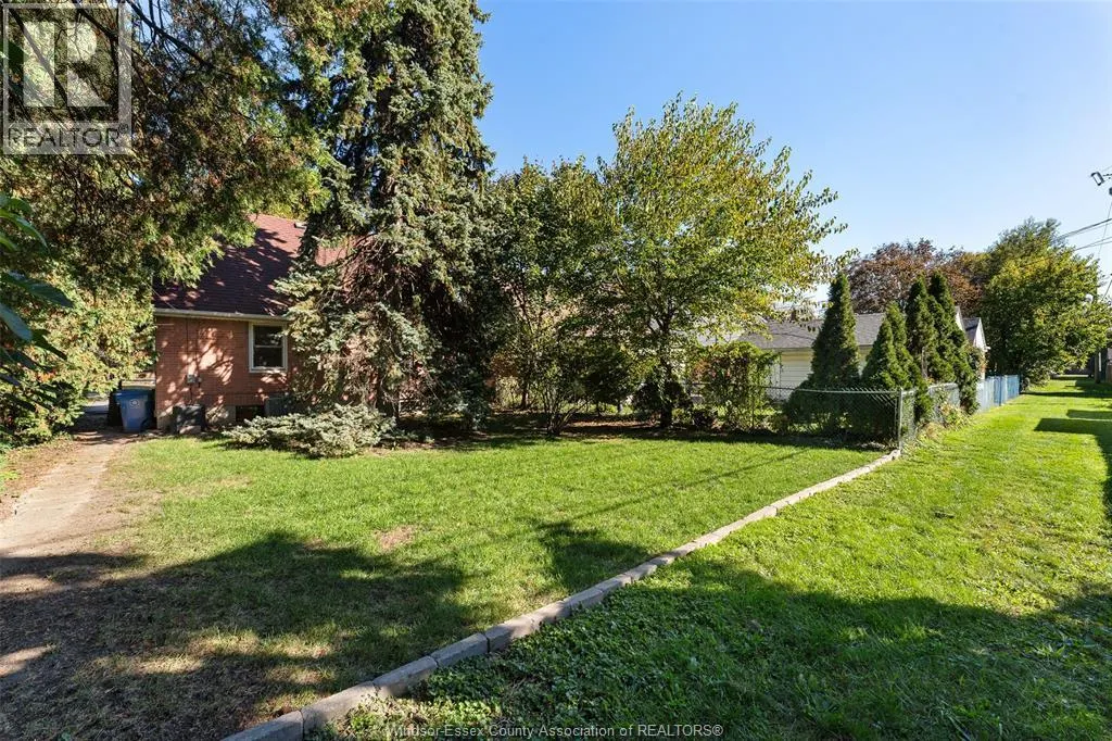 2567 KILDARE ROAD
