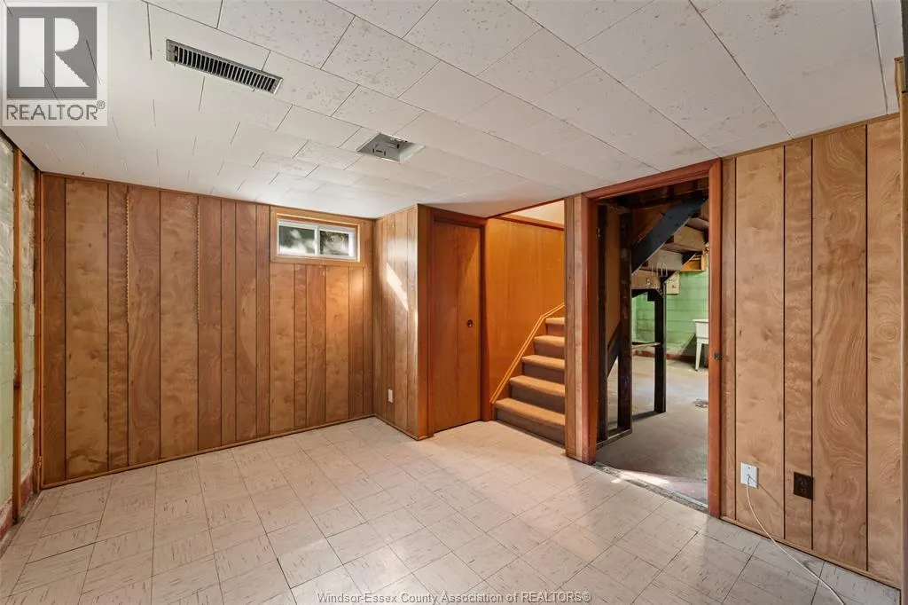 2567 KILDARE ROAD