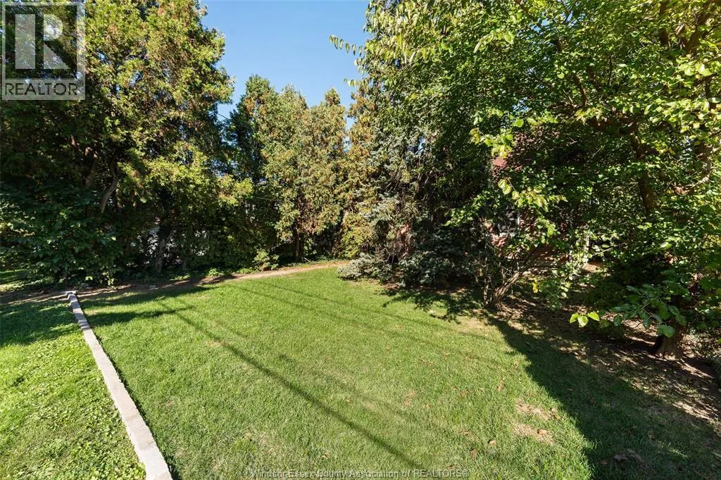 2567 KILDARE ROAD