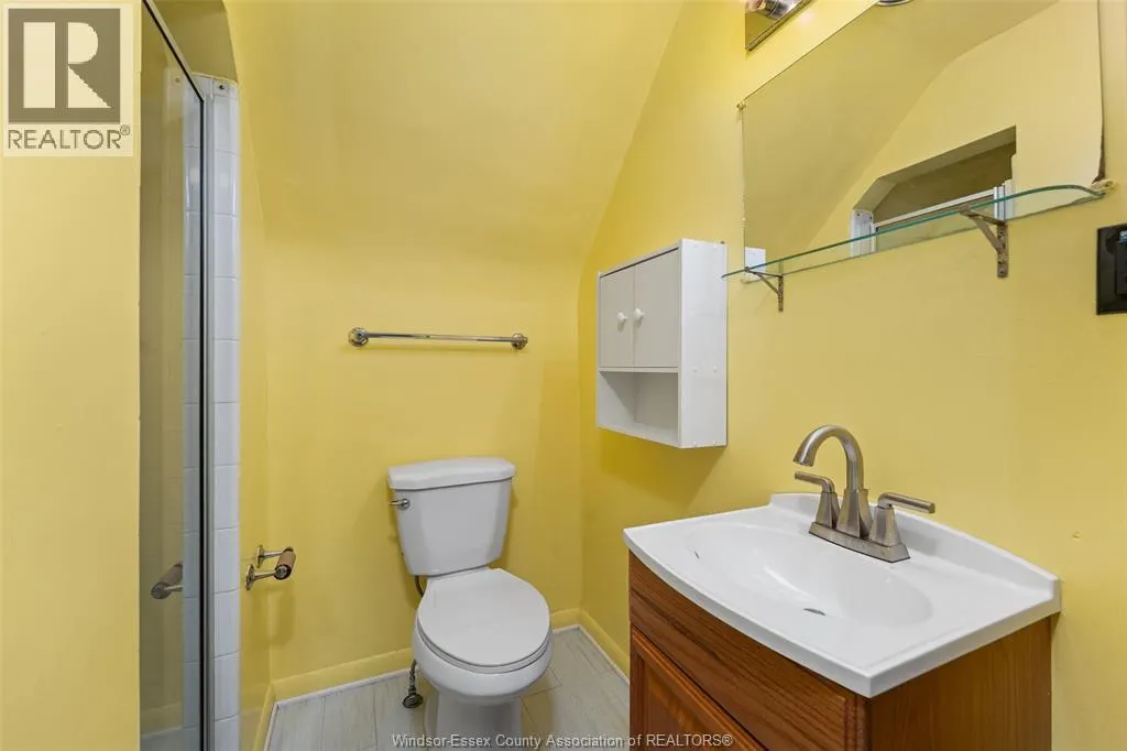 2567 KILDARE ROAD
