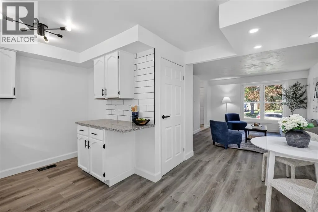 27 TURNER DRIVE Unit# 25