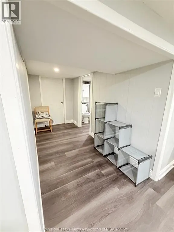 1889 UNIVERSITY AVENUE West Unit# LOWER
