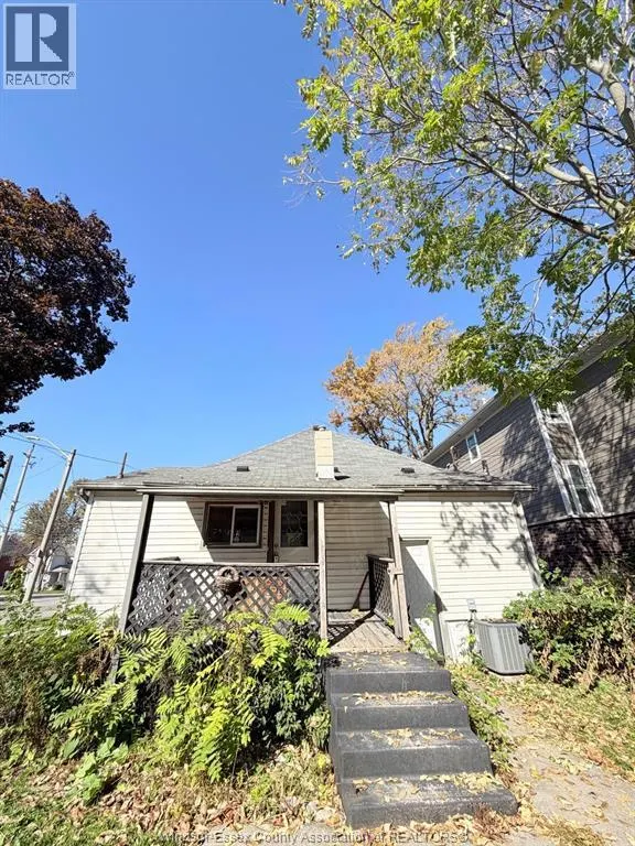 1889 UNIVERSITY AVENUE West Unit# 2