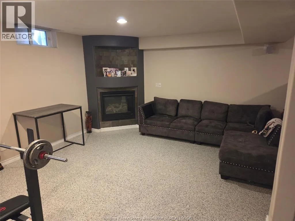 110 SYLVANO CRESCENT