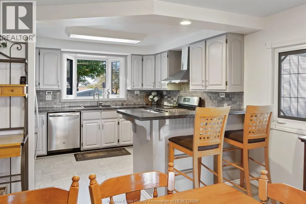 10780 ST. CLAIR ROAD