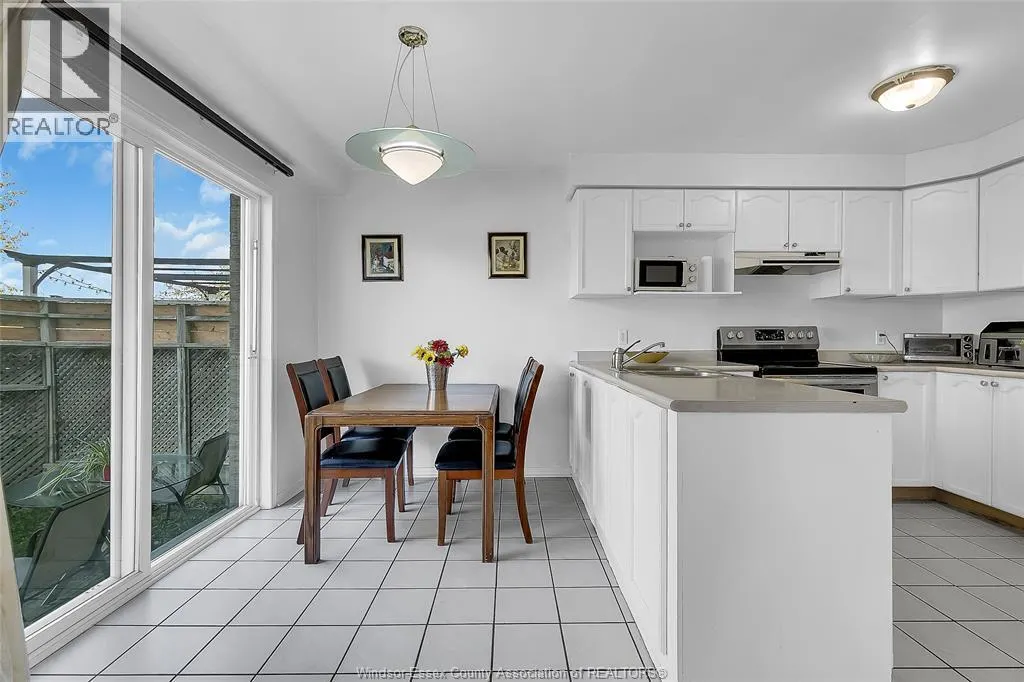 948 LEMONWOOD