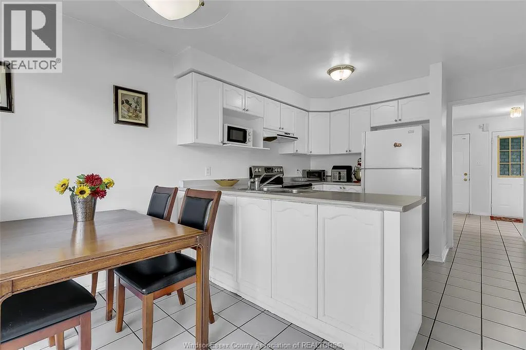 948 LEMONWOOD