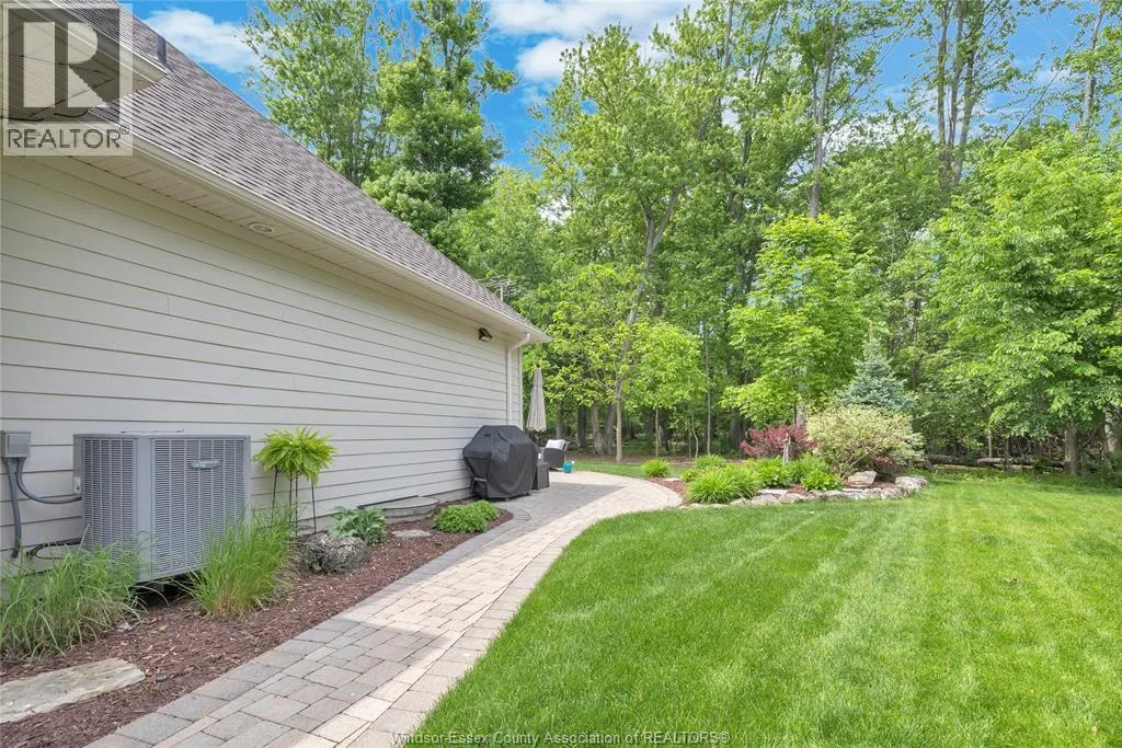 57 RED OAK CRESCENT