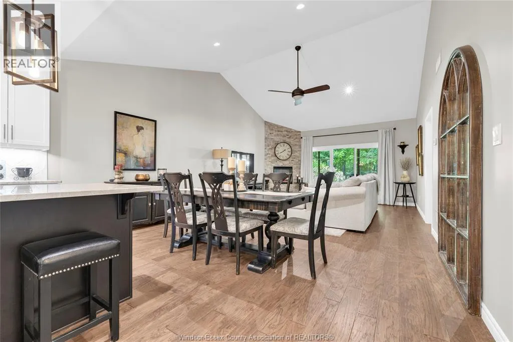 57 RED OAK CRESCENT