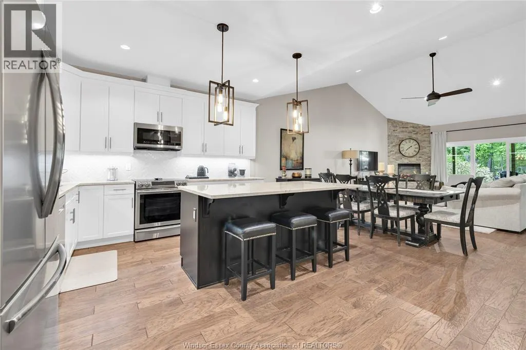 57 RED OAK CRESCENT