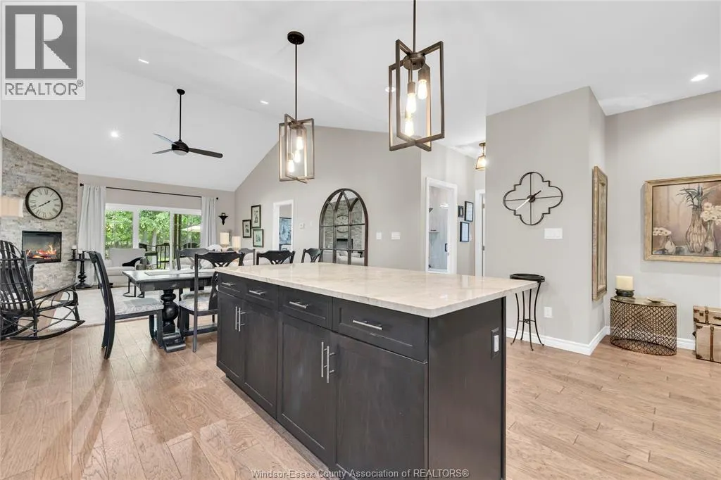 57 RED OAK CRESCENT