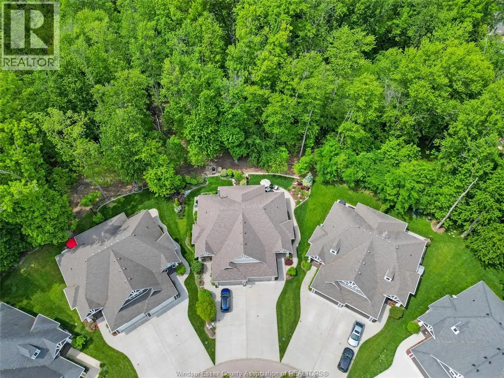 57 RED OAK CRESCENT