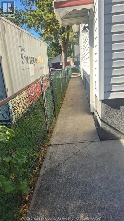 3529 QUEEN STREET Unit# 2