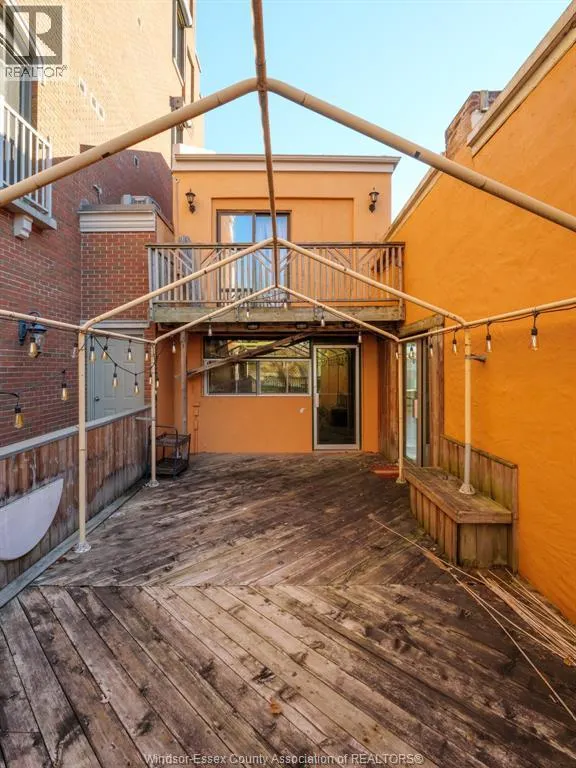 256 DALHOUSIE STREET