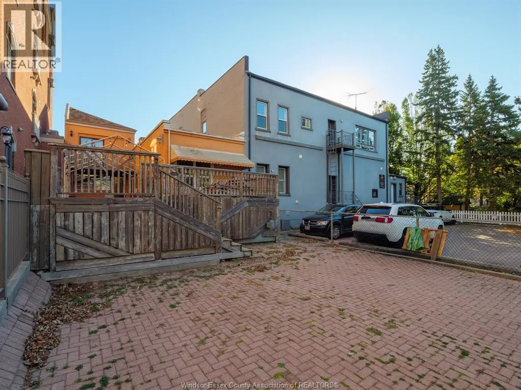 256 DALHOUSIE STREET