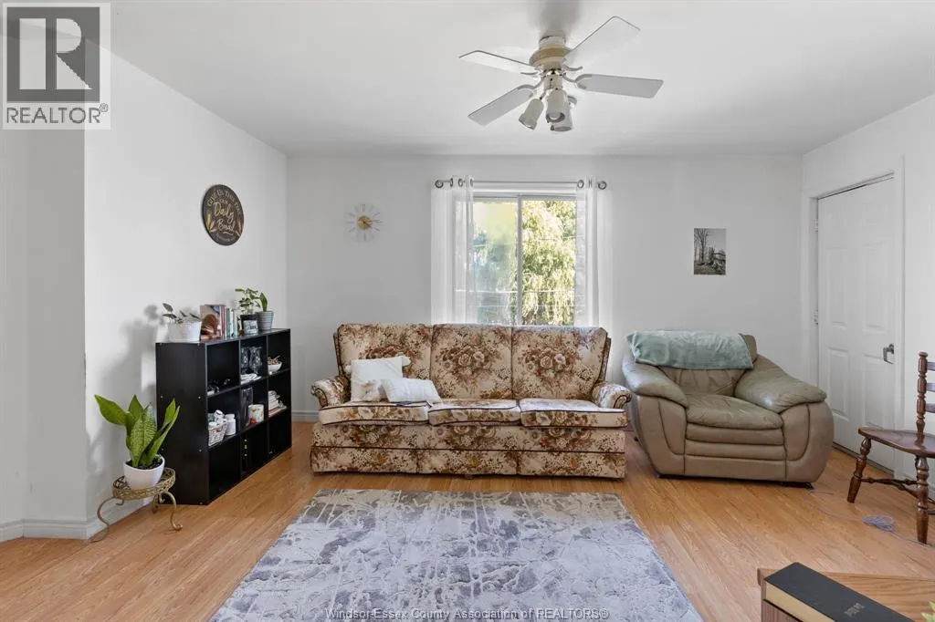 25 CLARK STREET West