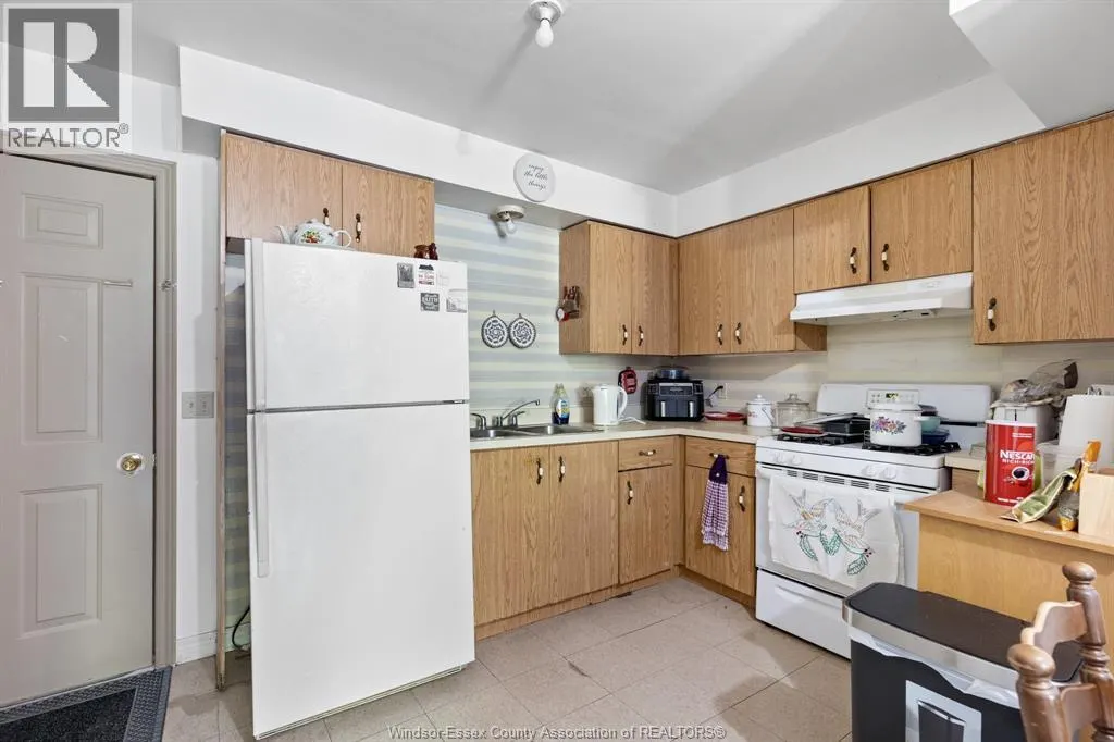 25 CLARK STREET West
