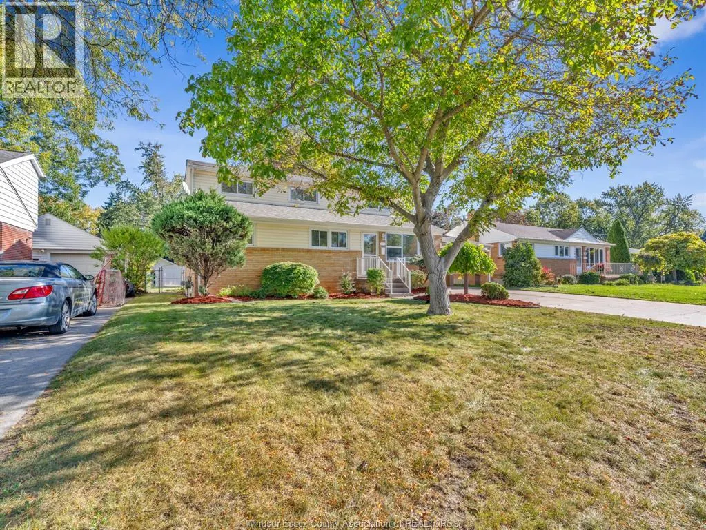 3518 WOODLAND AVENUE
