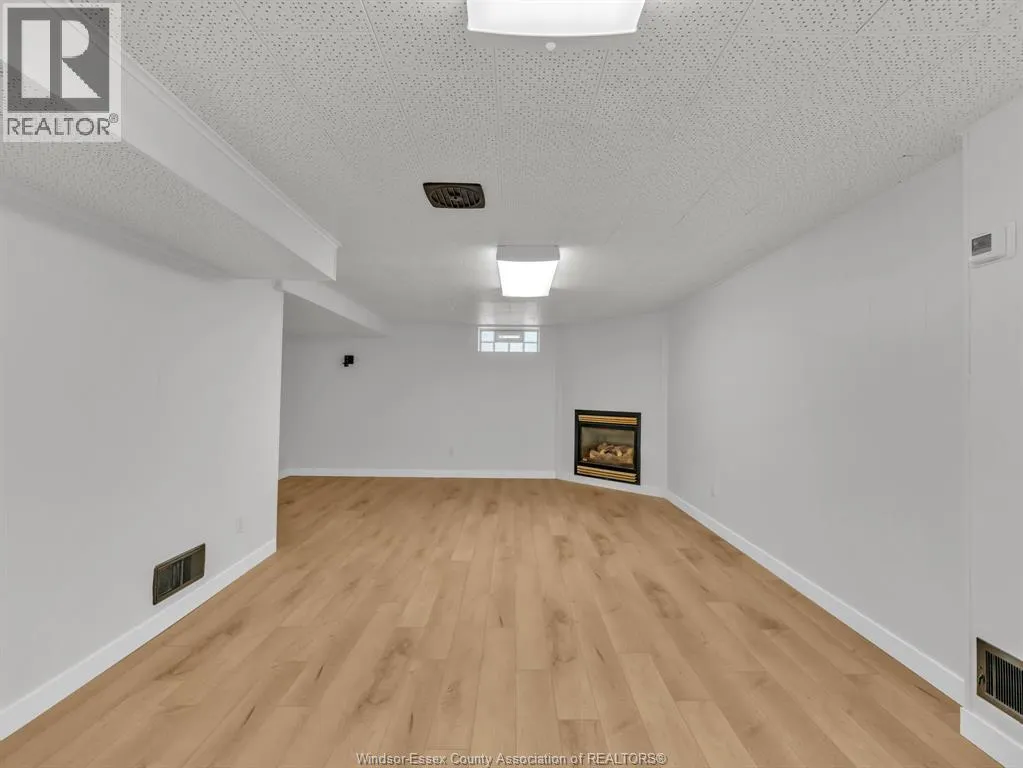 3518 WOODLAND AVENUE
